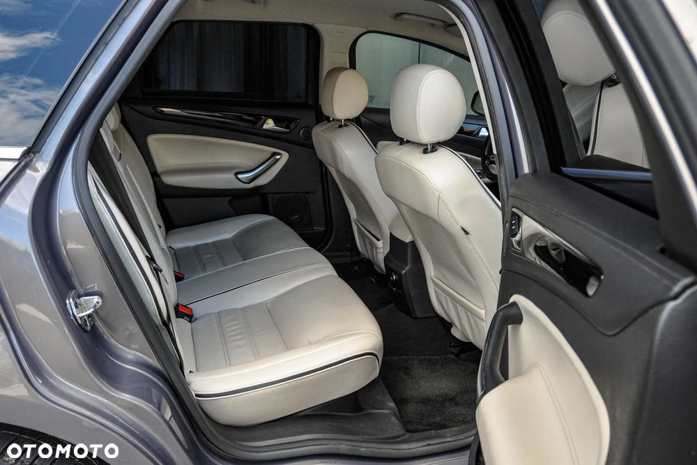 Ford Mondeo 2.0 TDCi Titanium - 12