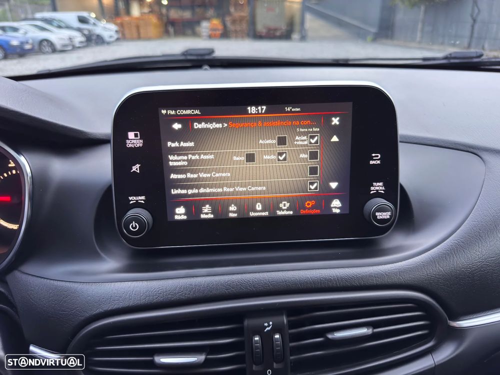 Fiat Tipo Station Wagon 1.6 M-Jet Lounge - 25