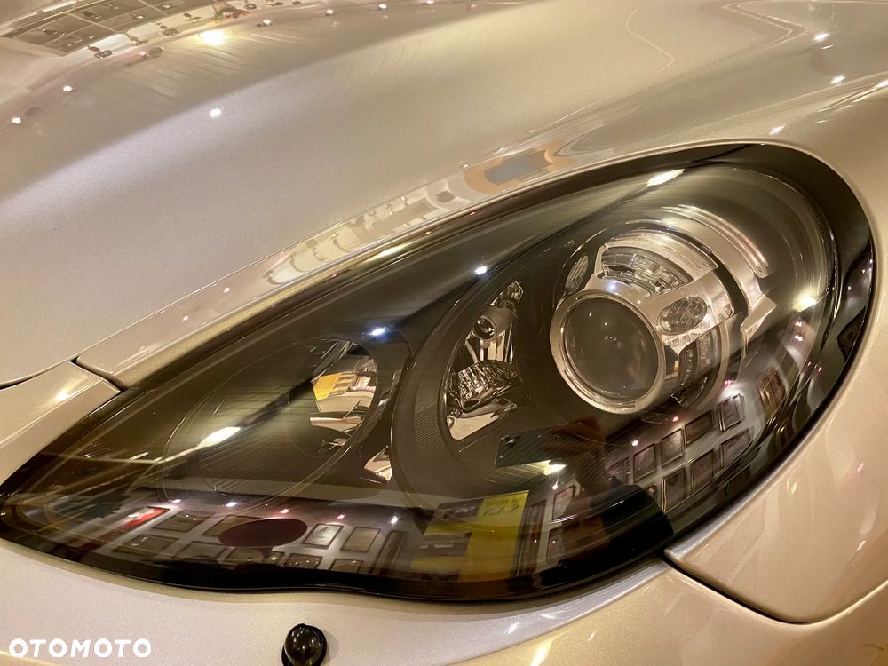 Porsche Panamera GTS PDK - 13