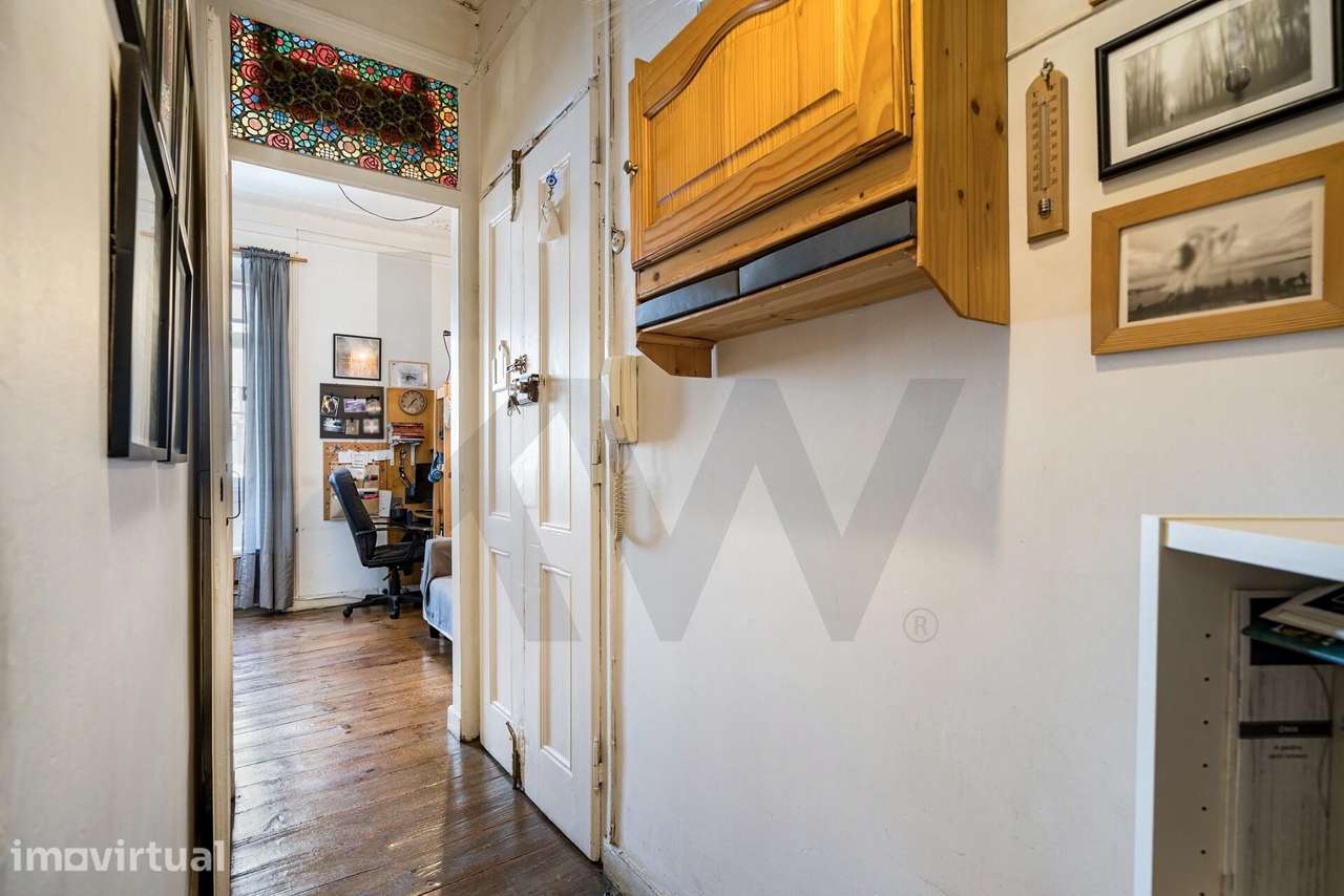 Apartamento T3 - Rua Coelho da  Rocha - Coração de Campo de Ourique - Grande imagem: 2/24