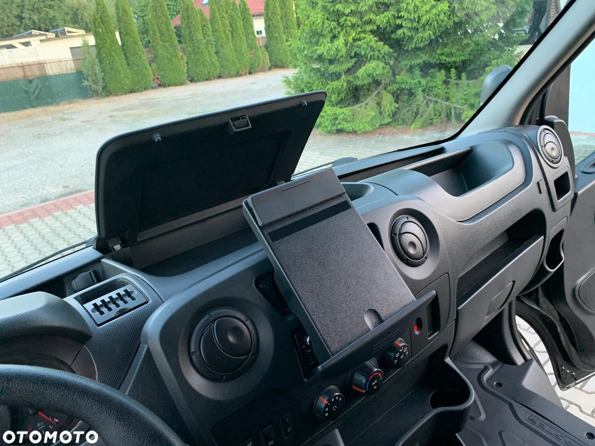 Renault MASTER 2,3dci -130KM L3H2 - 29
