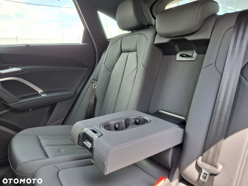 Audi Q5 Sportback - 26