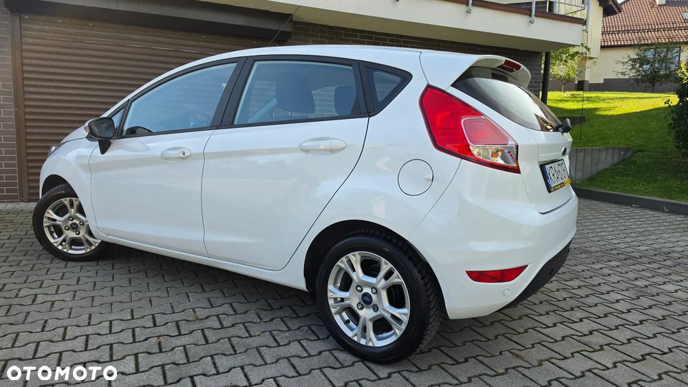 Ford Fiesta 1.25 Champions Edition - 21