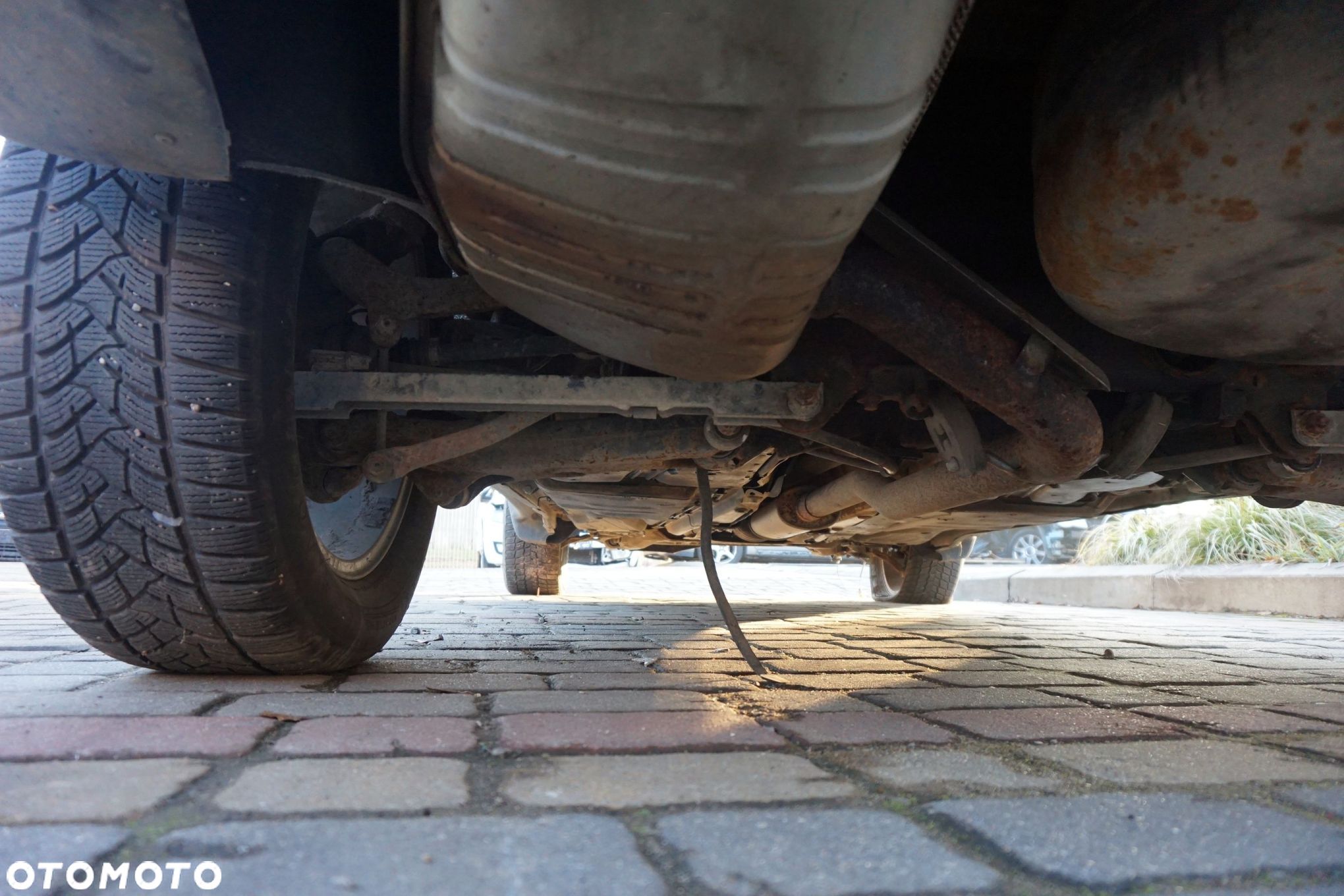 ZWROTNICA WAHACZ TYLNY LEWY XC90 I 275 2.5T 20V  VOLVO 2002-2016 - 1