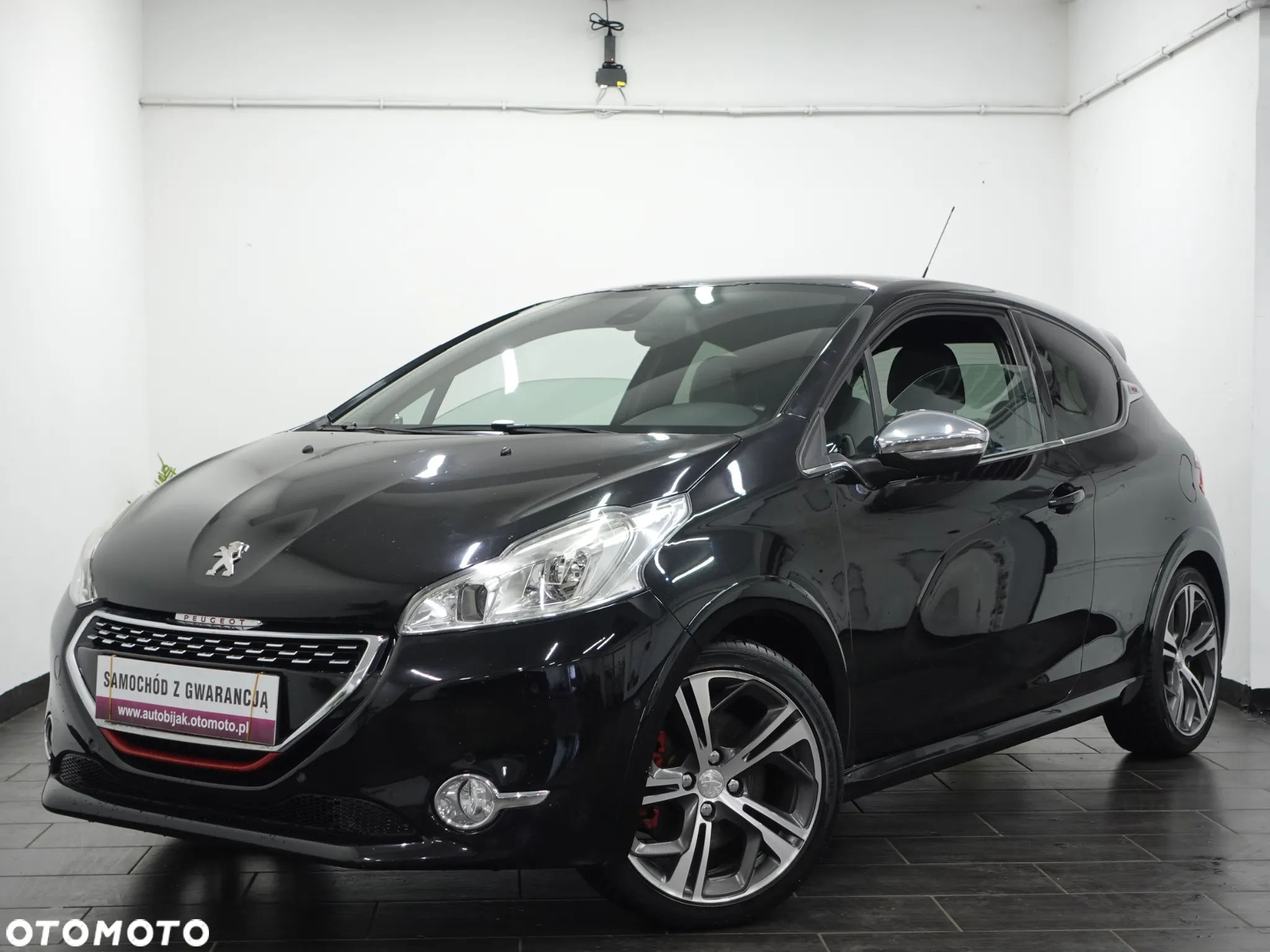 Peugeot 208 GTI 200 THP - 13