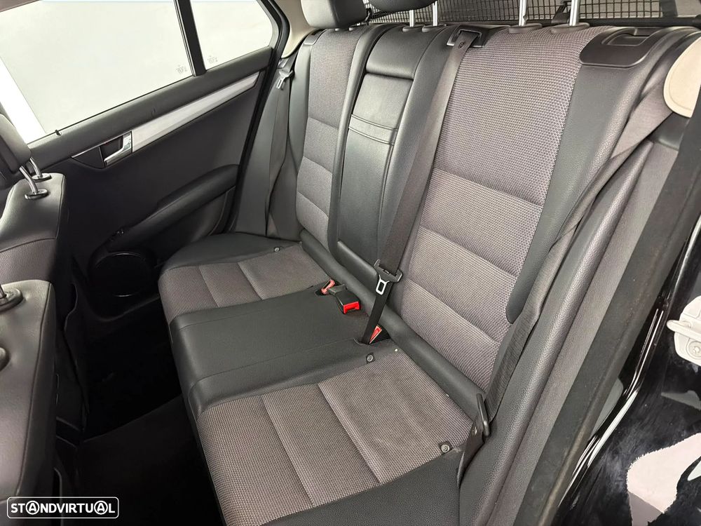 Mercedes-Benz C 220 - 13