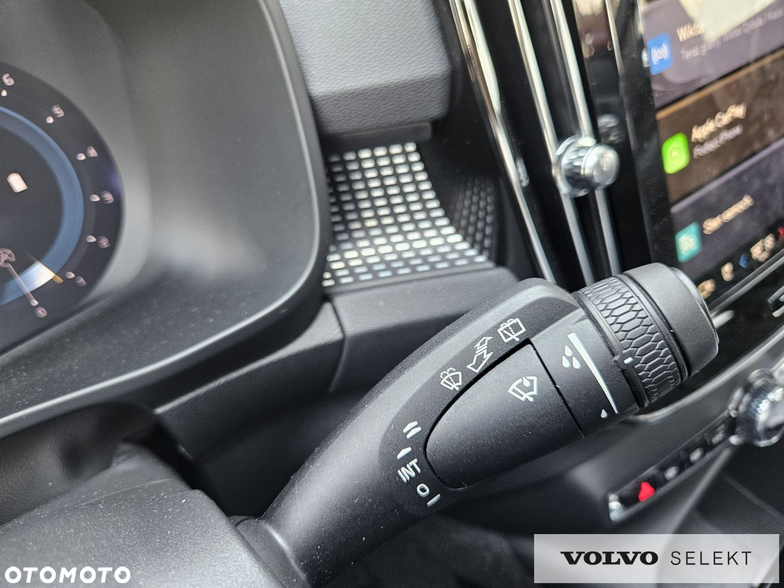 Volvo XC 40 - 25