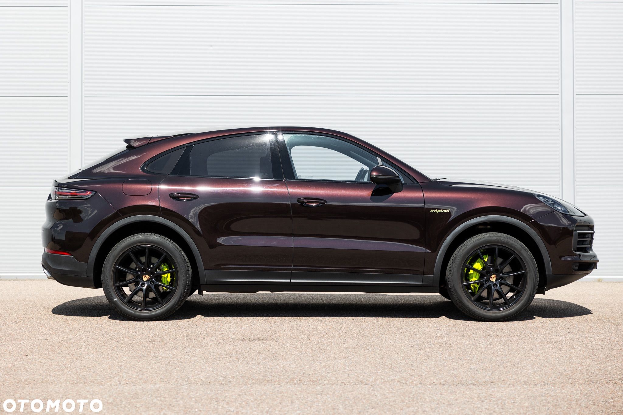 Porsche Cayenne - 1