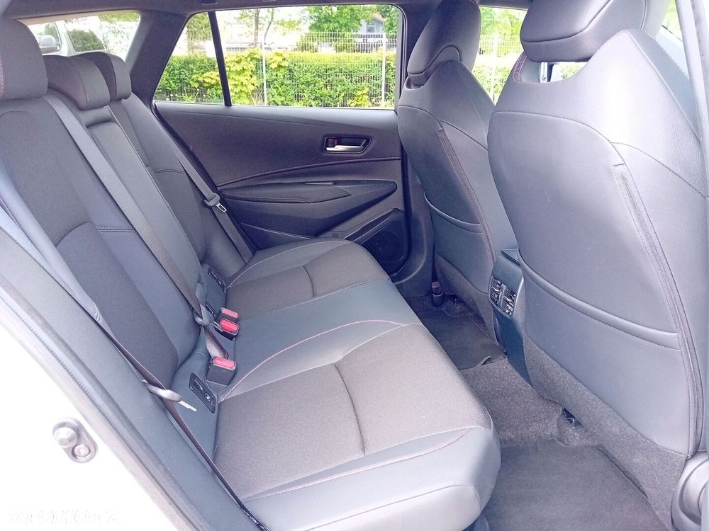 Toyota Corolla - 7
