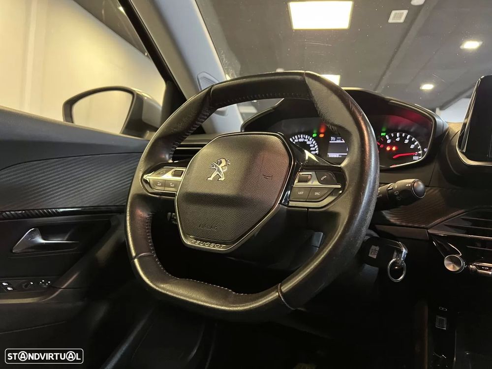 Peugeot 2008 1.2 PureTech Active - 18