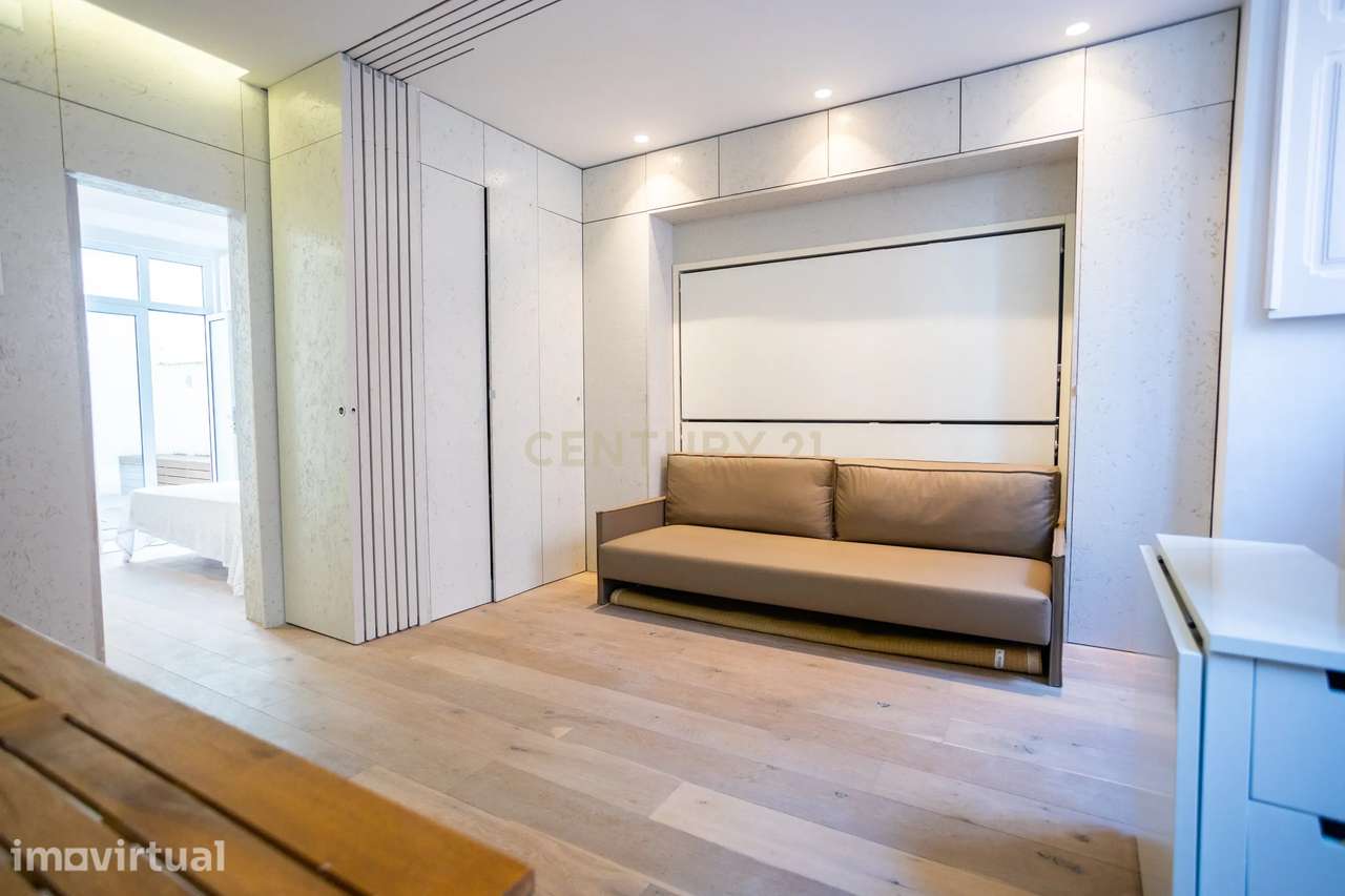 Apartamento T1+1 com logradouro a venda em Campo de Ourique! - Grande imagem: 2/21