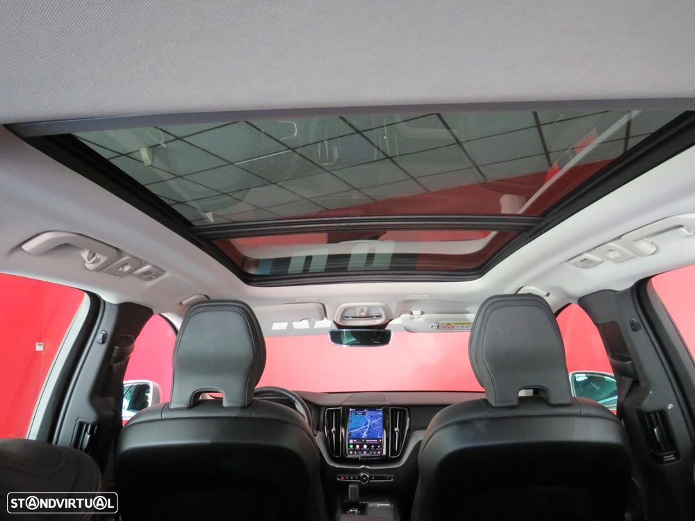 Volvo XC 60 2.0 T6 PHEV Core AWD - 10