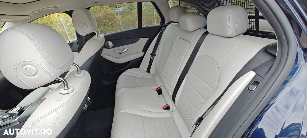 Mercedes-Benz C 250 (BlueTEC) d 4Matic T 7G-TRONIC Avantgarde - 12