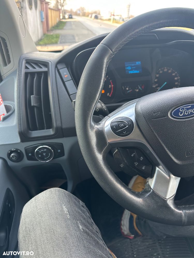 Ford Transit 2,2 - 8