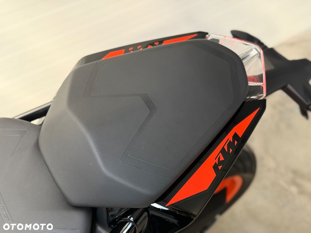 KTM Duke - 31