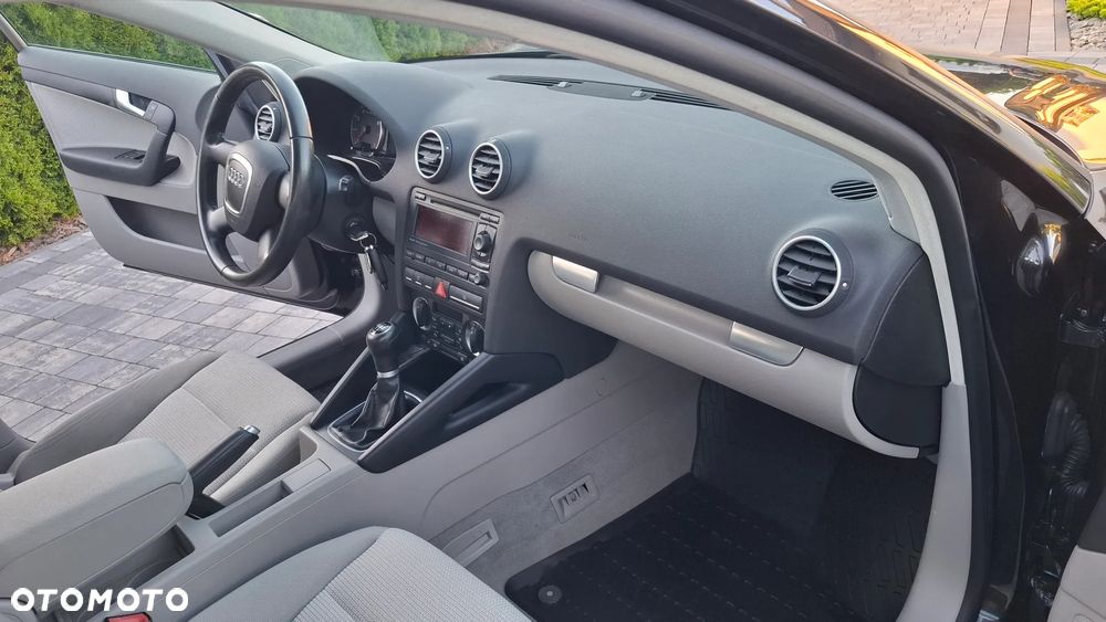 Audi A3 Sportback 1.6 Ambition - 18
