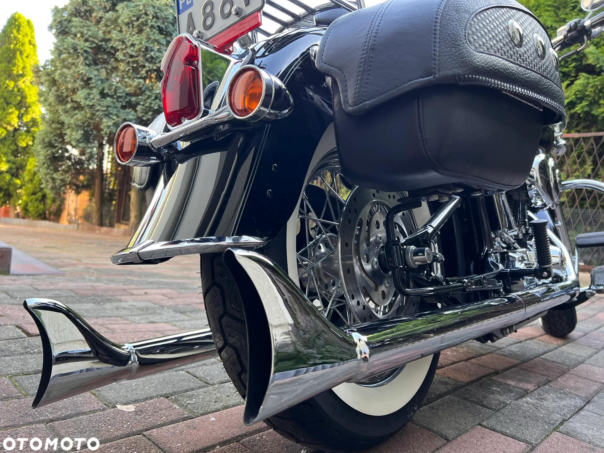 Harley-Davidson Softail Deluxe - 29