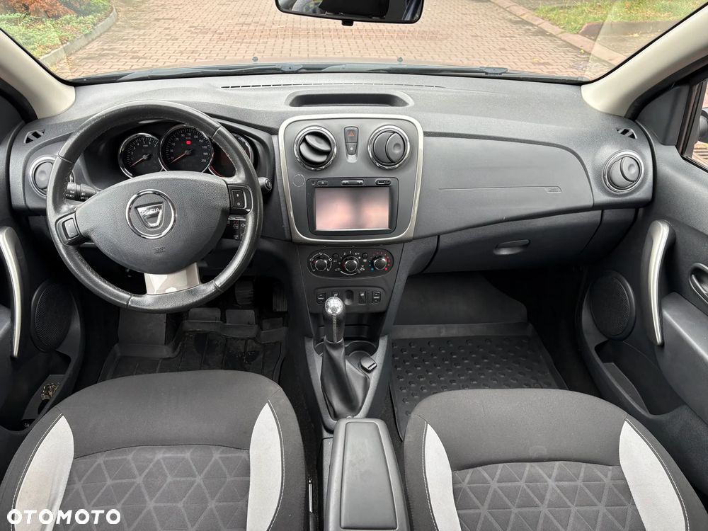 Dacia Sandero TCe 90 Laureate - 12