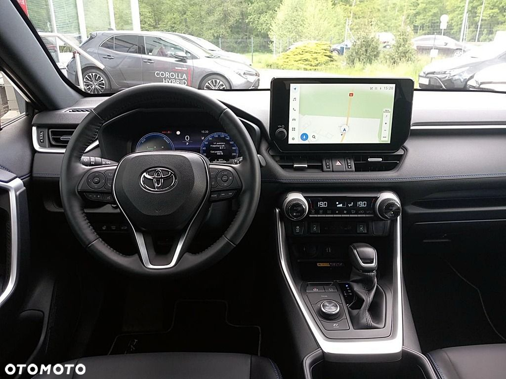 Toyota RAV4 - 8