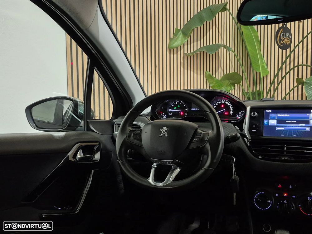 Peugeot 208 1.2 PureTech Style - 16