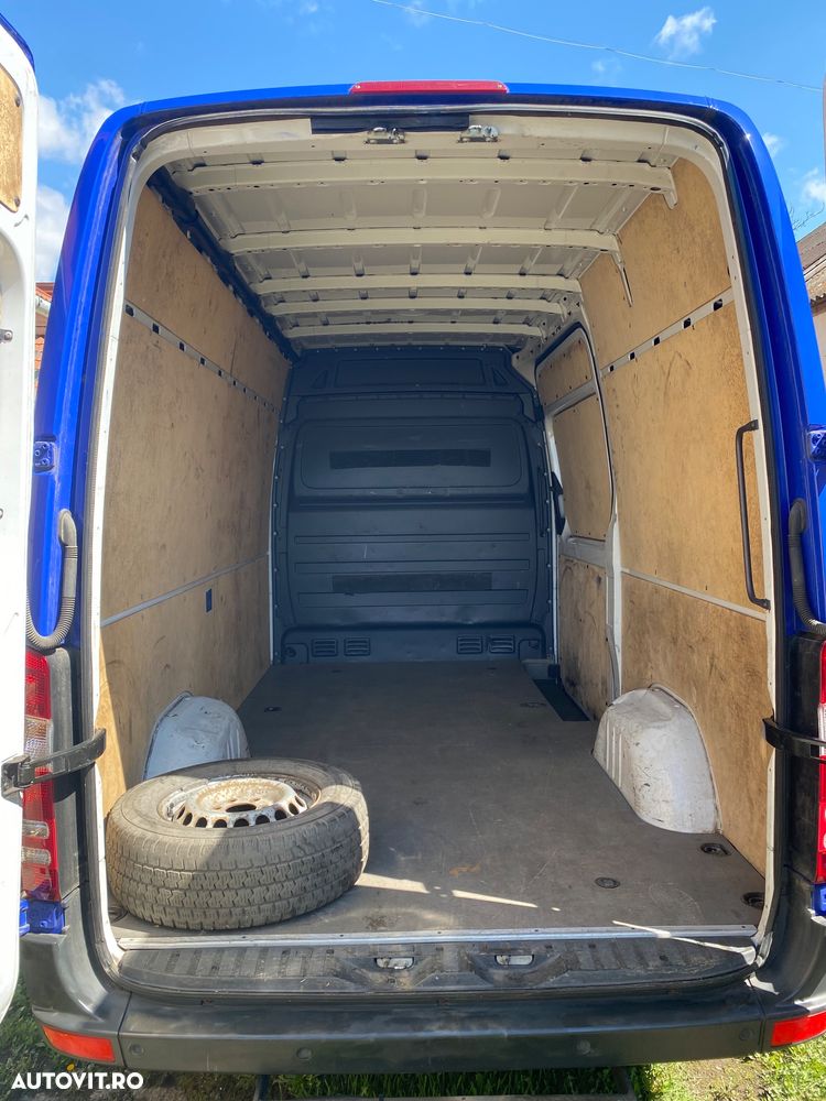 Mercedes-Benz Sprinter - 11