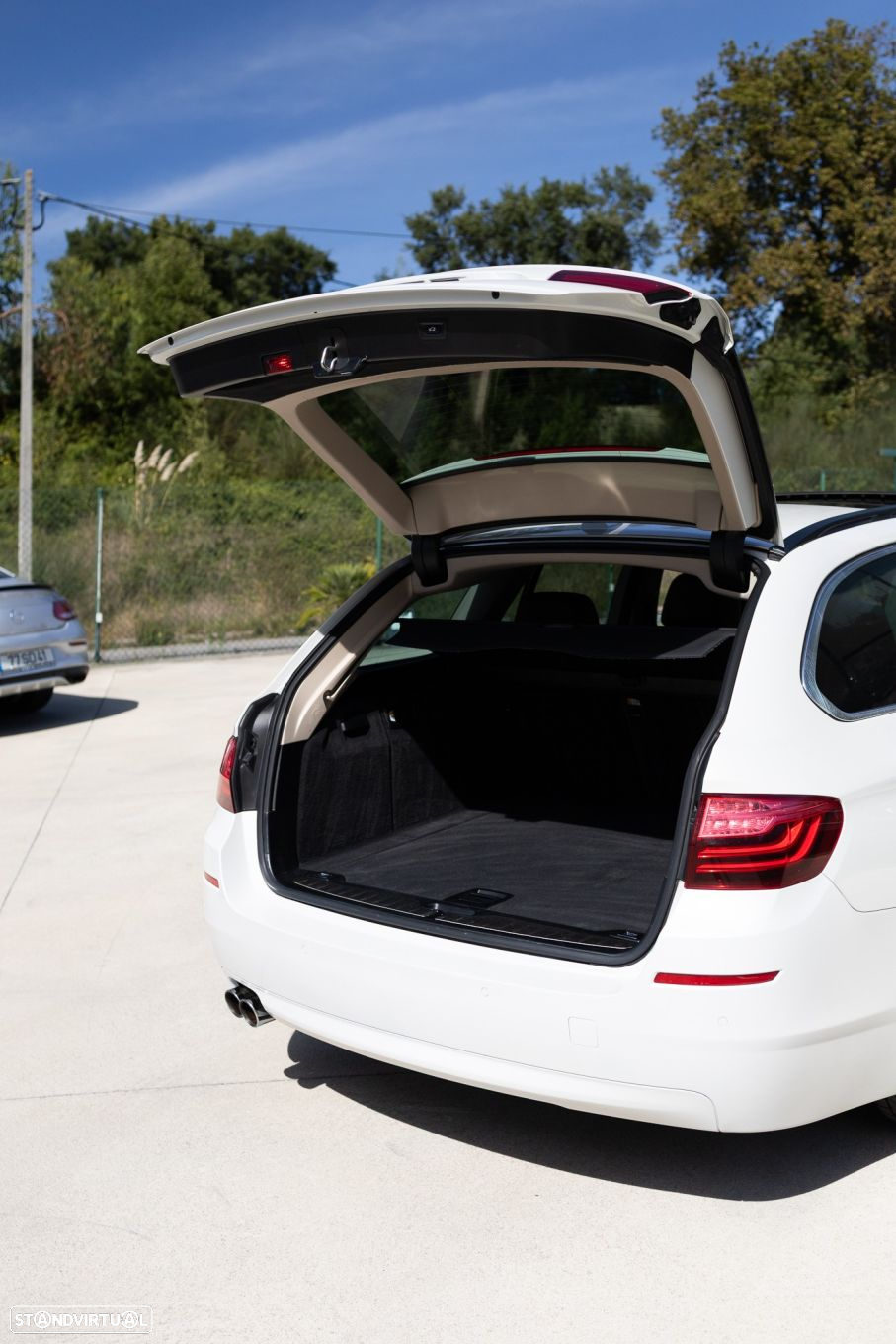 BMW 518 d Line Luxury Auto - 29
