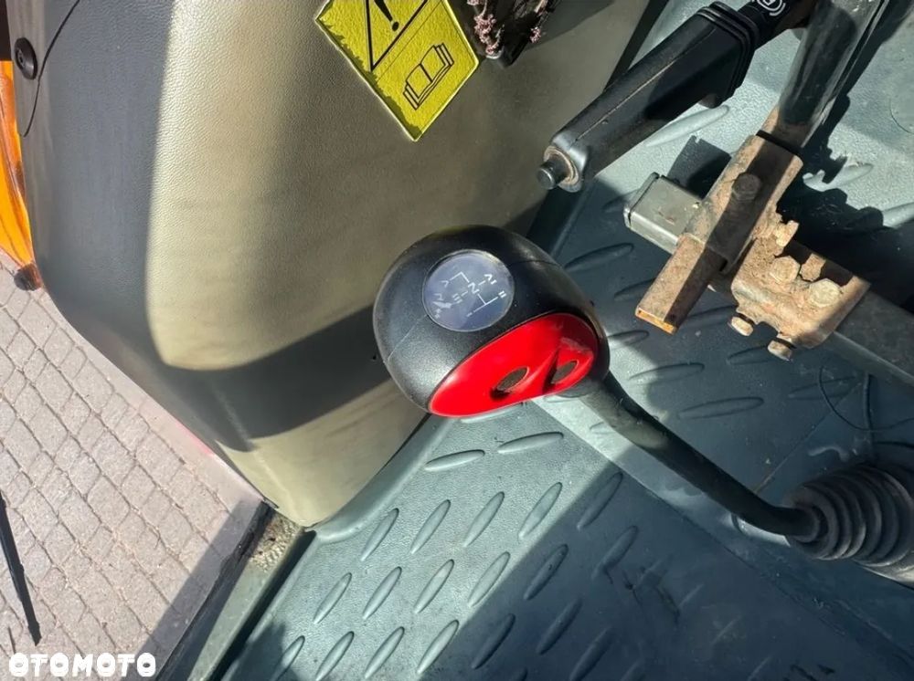 Renault Ergos 100 4x4 Manual Tur Łyżka 2003 r. Klima WOM - 29