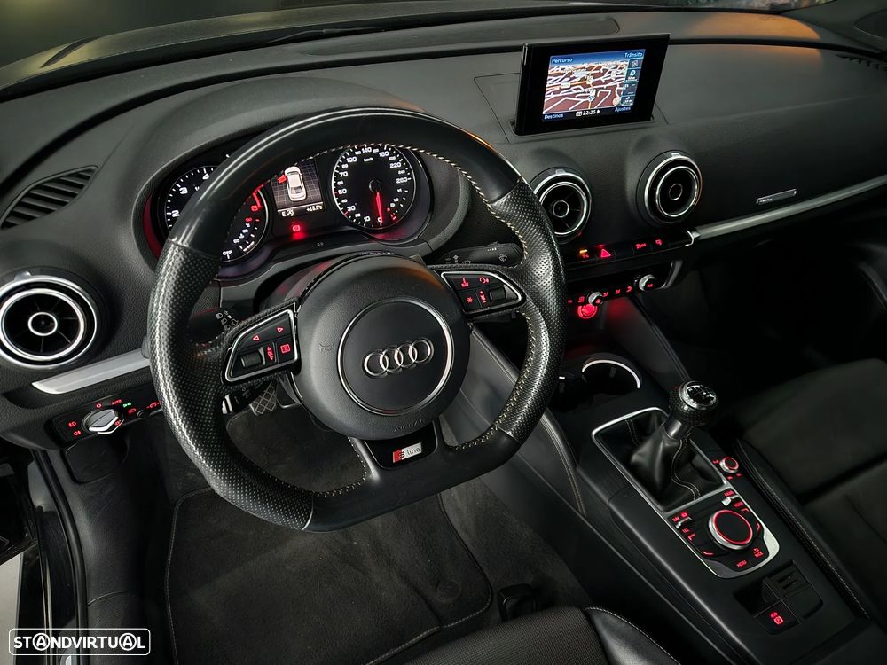 Audi A3 1.6 TDI S-line - 12