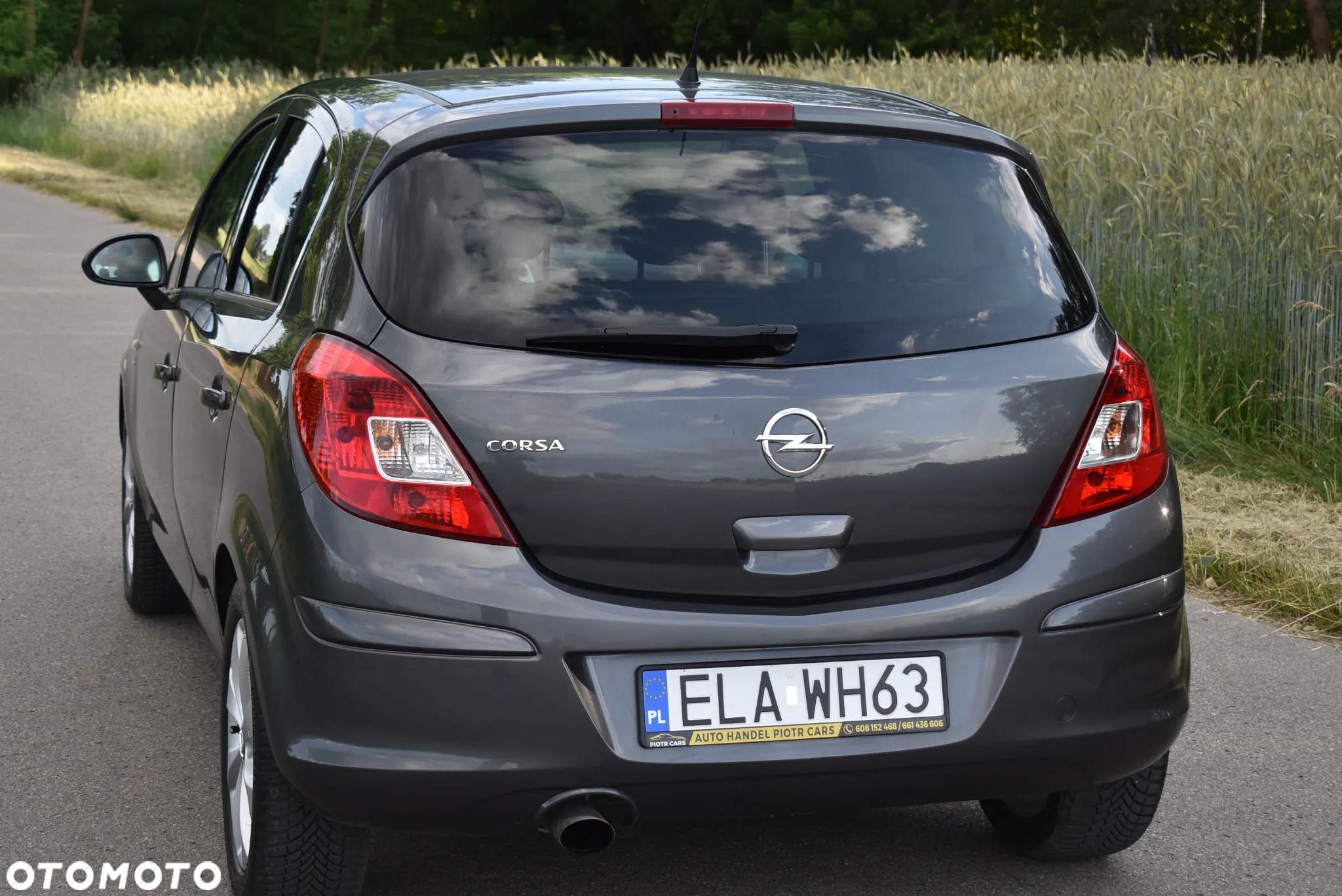 Opel Corsa 1.4 16V 150 Jahre - 10