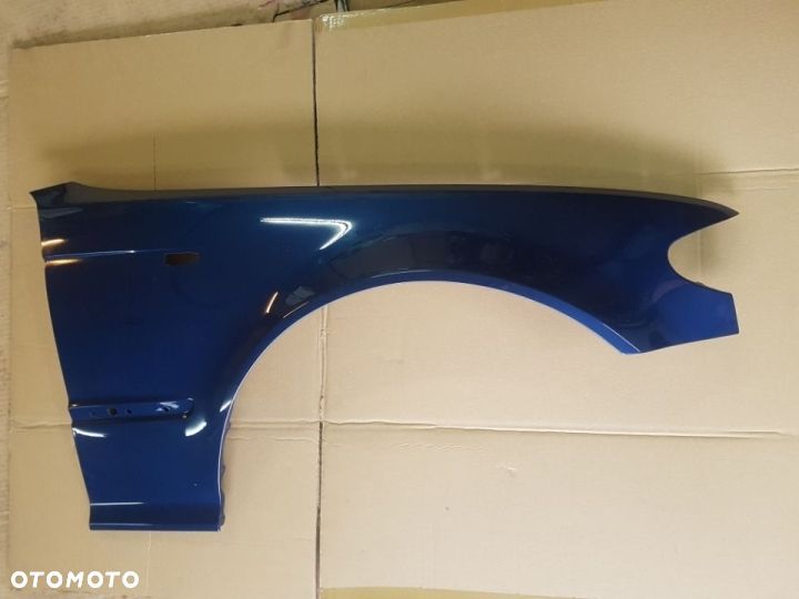 Błotnik przód prawy BMW E46 lift sedan kombi topasblau metalic - 4