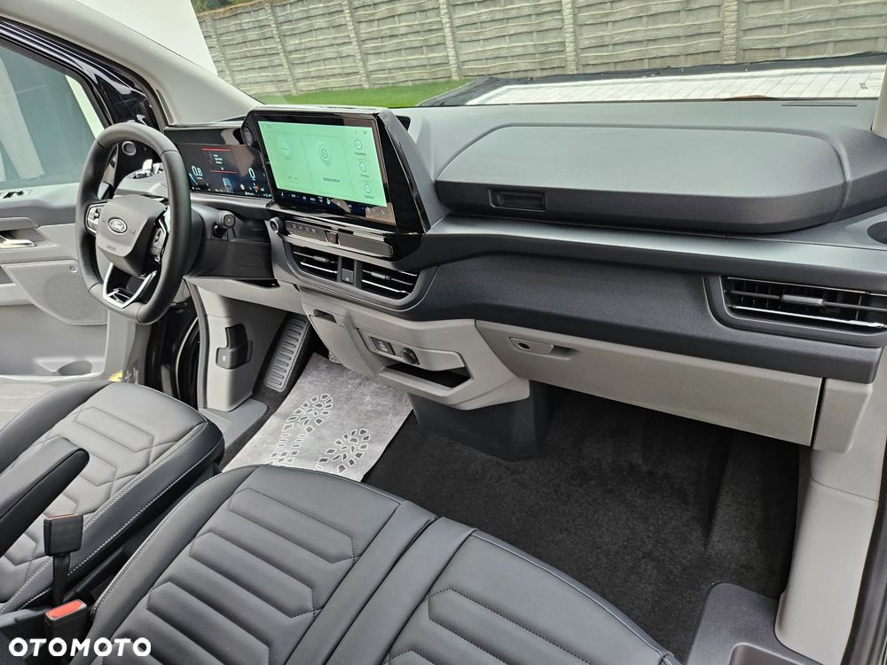 Ford Tourneo Custom 2.0 EcoBlue 320 AWD L2 Titanium - 24