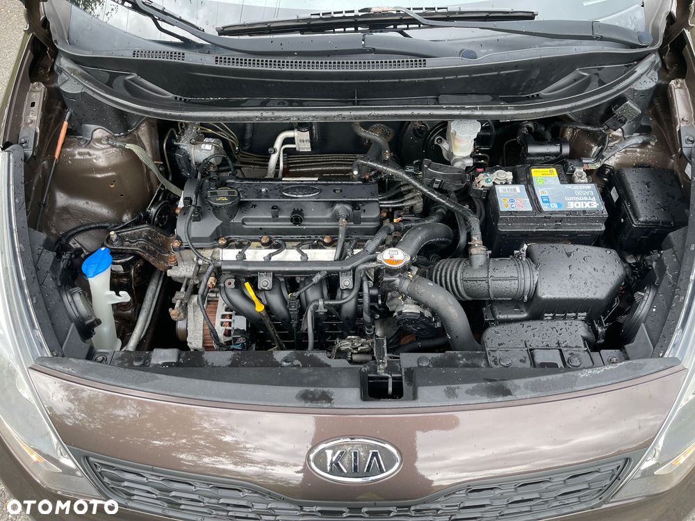 Kia Rio 1.2 Attract - 16