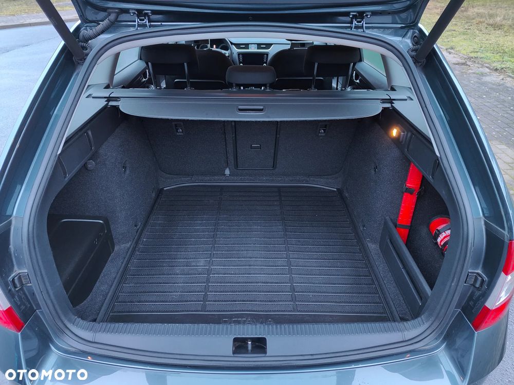 Skoda Octavia 1.5 TSI ACT Style DSG - 8