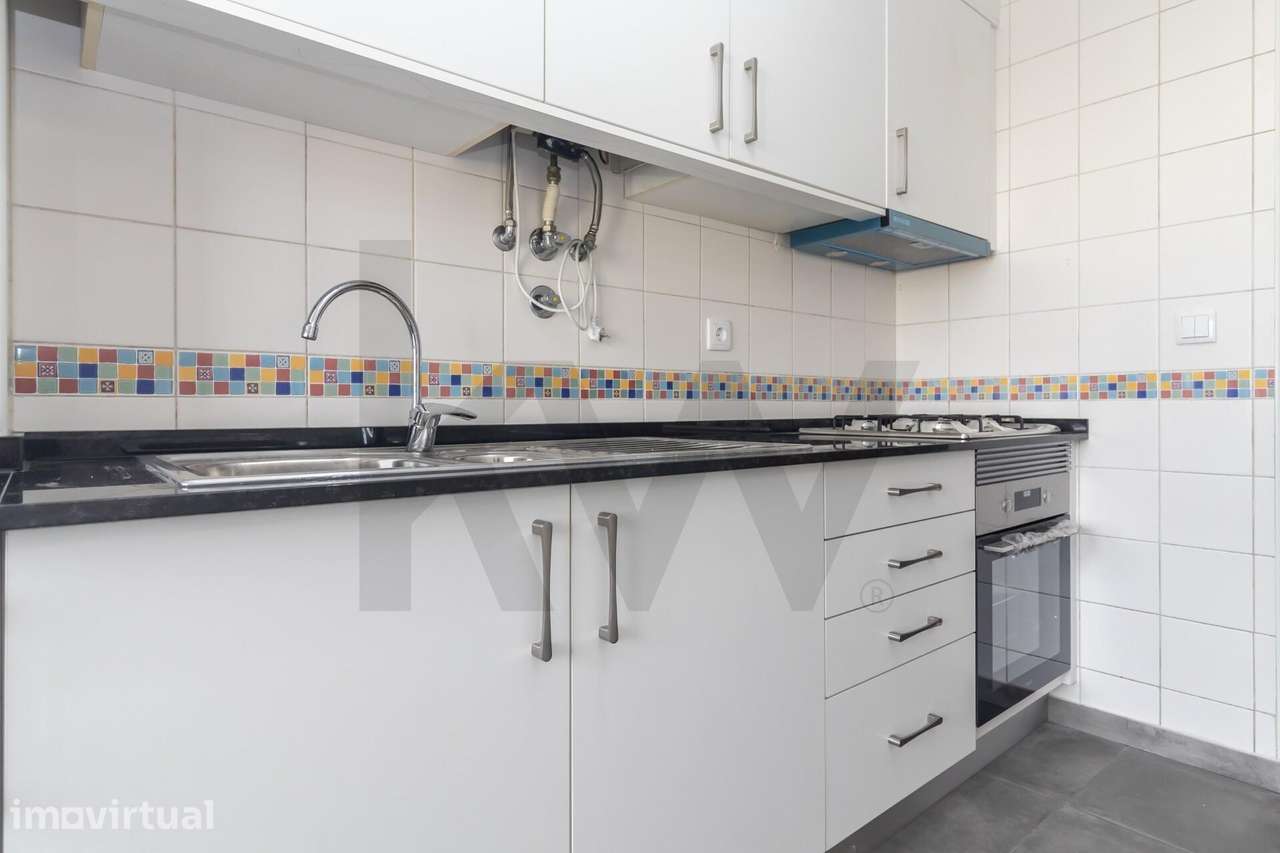 Apartamento T3 Remodelado no Montijo | Garagem e Arrecadação - Grande imagem: 3/47