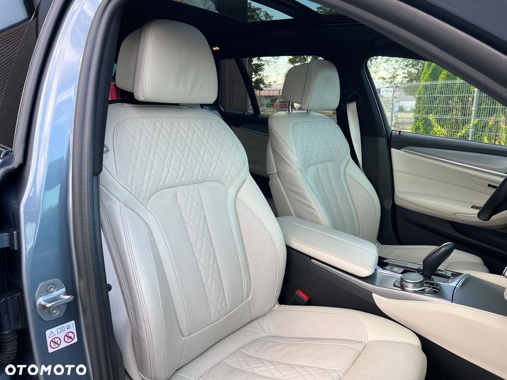 BMW Seria 5 540d xDrive M Sport sport - 19