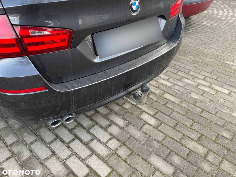 BMW Seria 5 530d xDrive Sport-Aut - 24