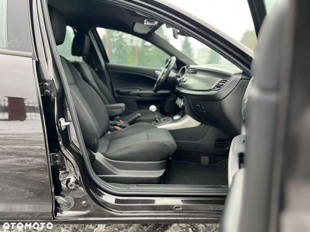 Alfa Romeo Giulietta 1.6 JTDM Veloce - 13