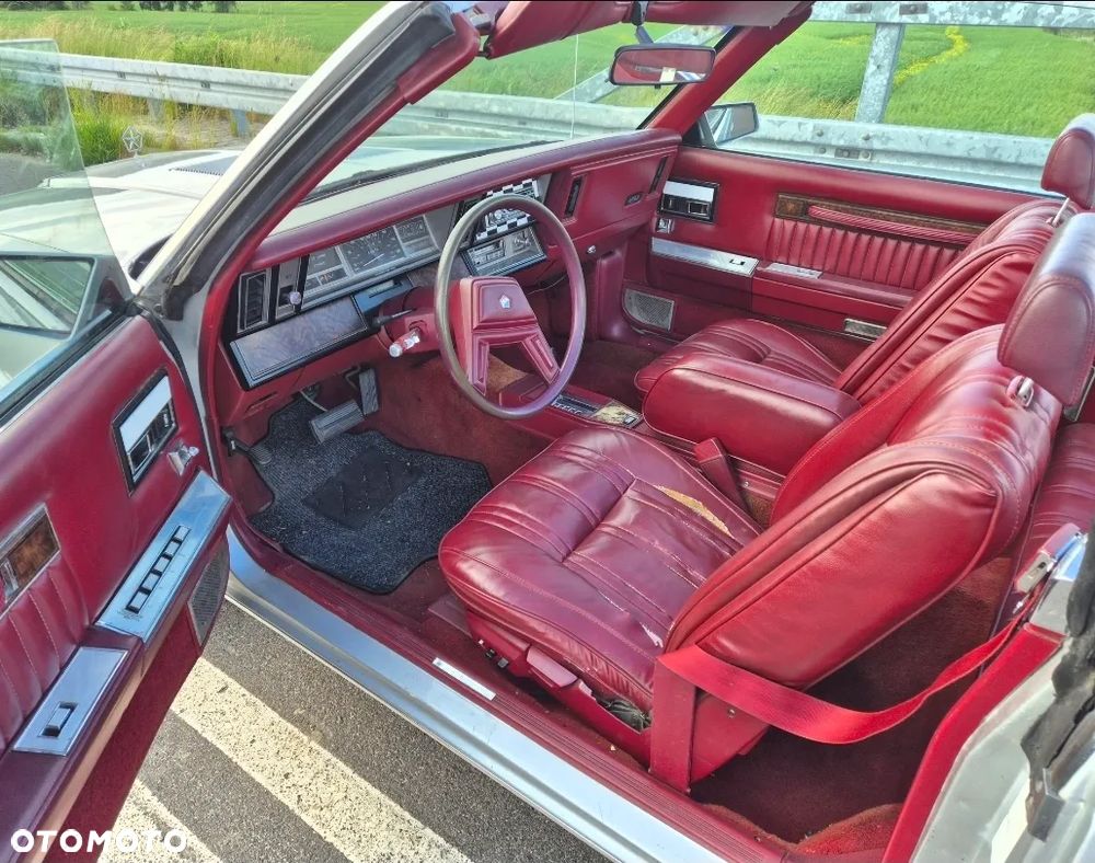 Chrysler Le Baron - 8