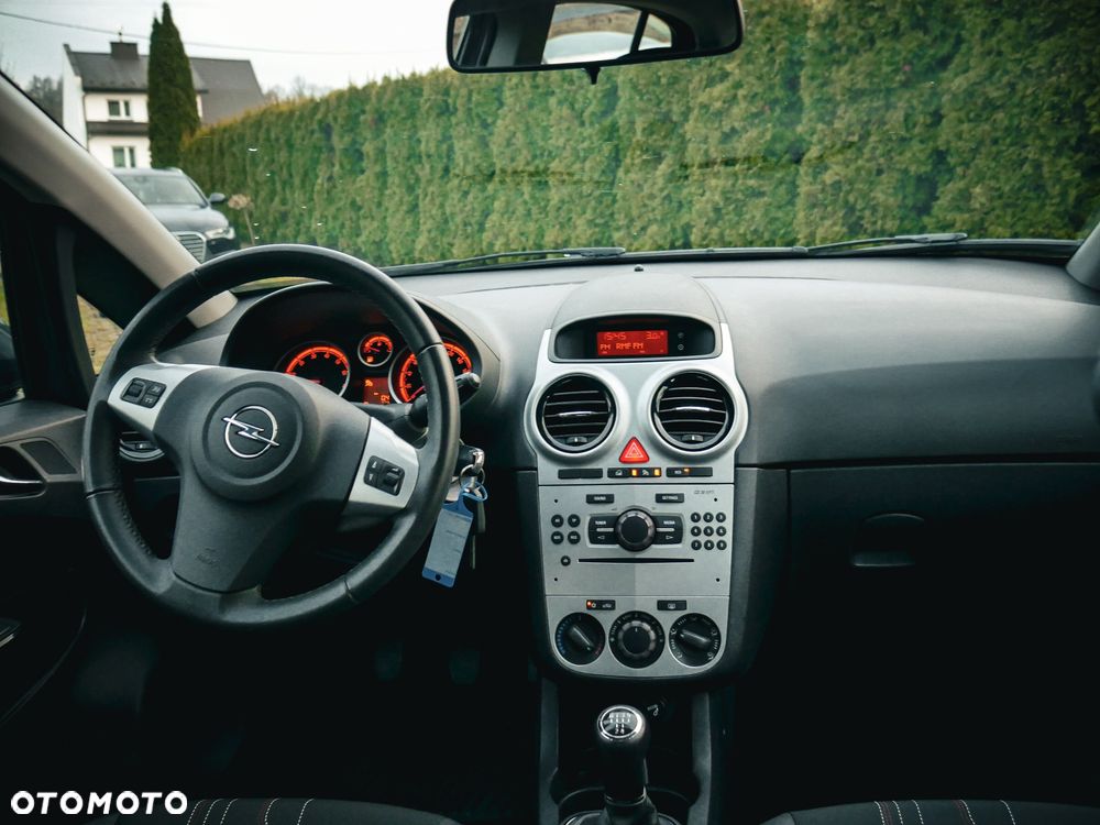 Opel Corsa 1.4 16V Energy - 19