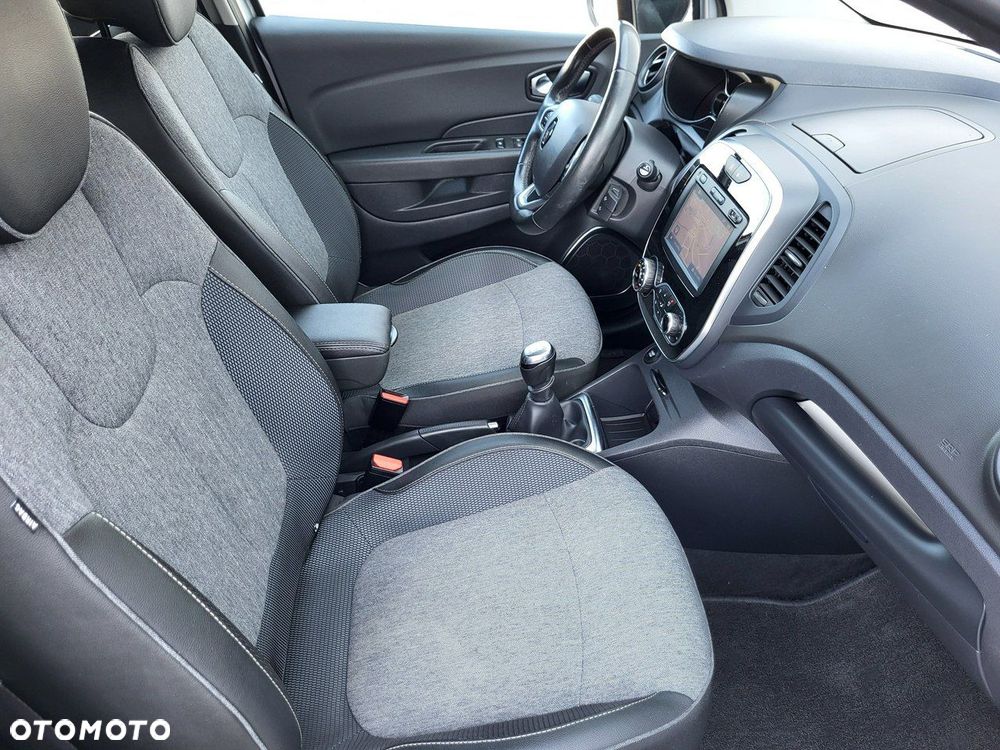 Renault Captur - 22