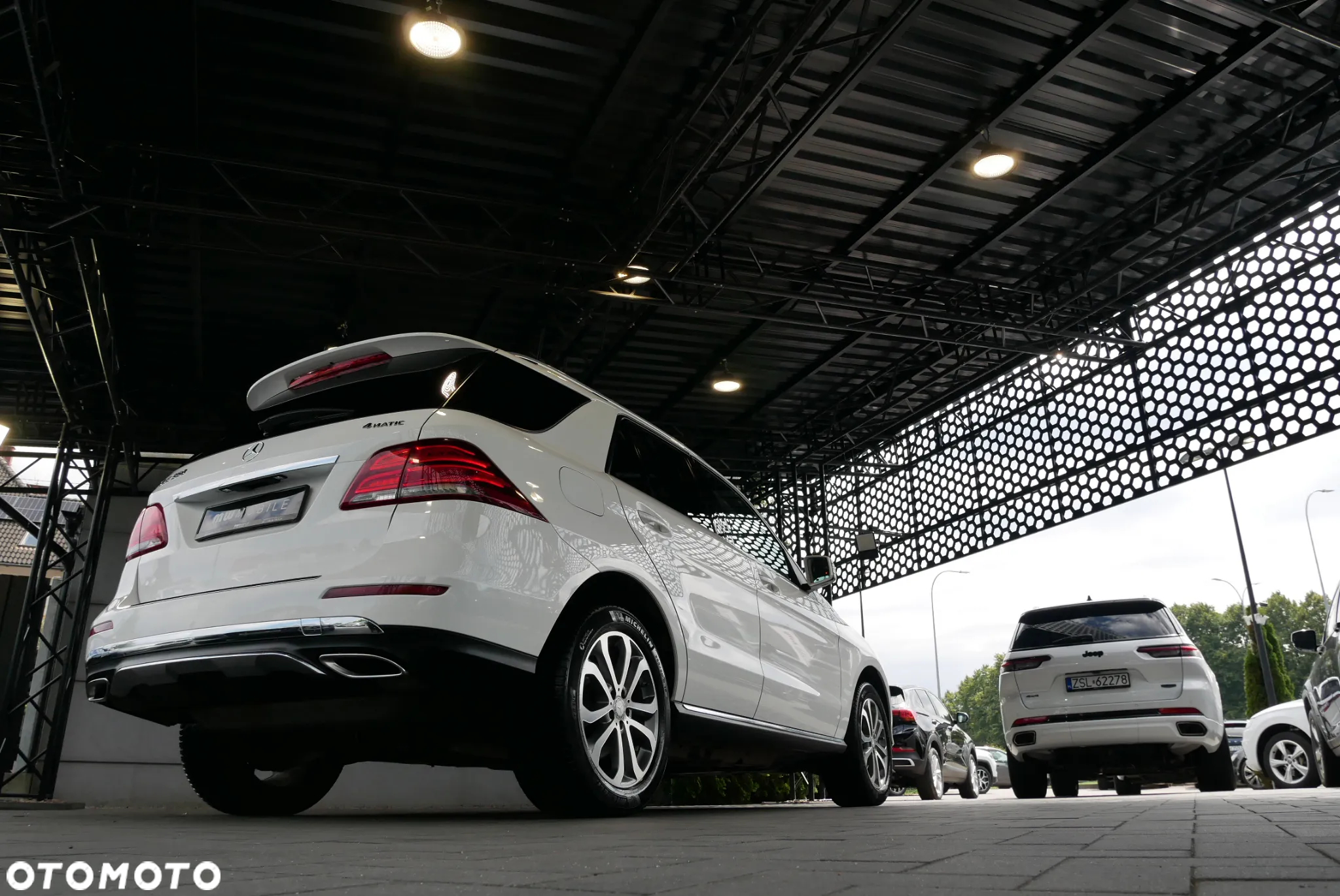 Mercedes-Benz GLE - 40