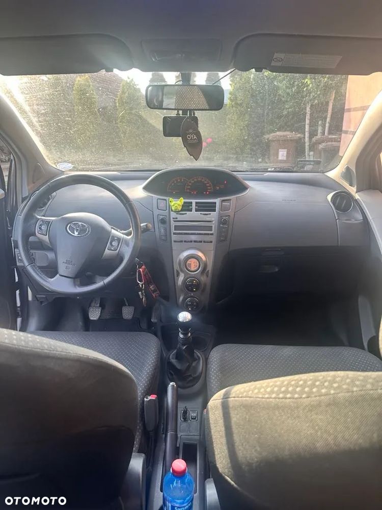 Toyota Yaris 1.4 D-4D Sol - 8