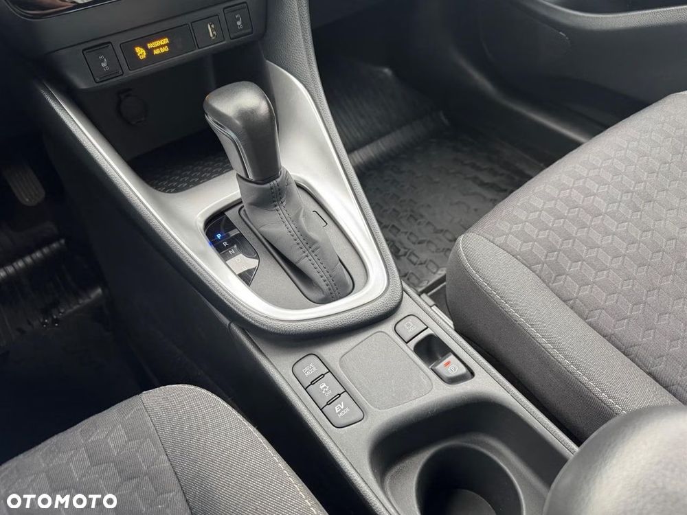 Toyota Yaris Hybrid 1.5 Active - 29