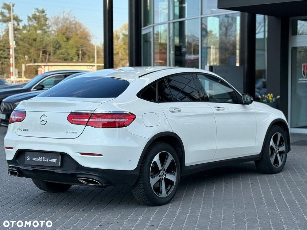 Mercedes-Benz GLC 250 4-Matic - 4