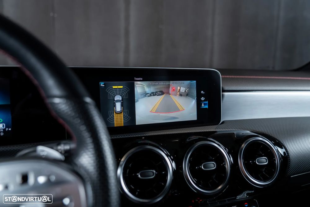 Mercedes-Benz CLA 220 d Shooting Brake AMG Line Aut. - 15