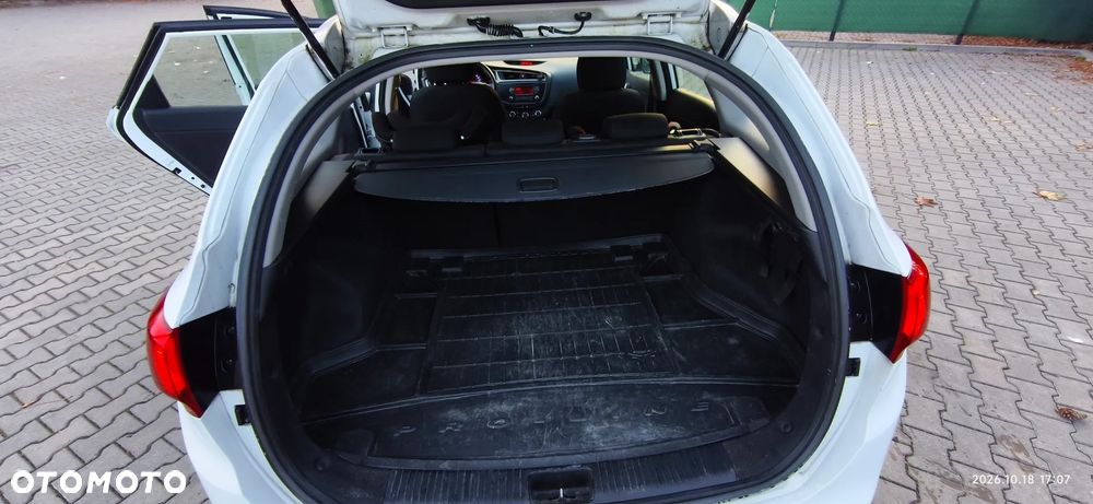 Kia Ceed 1.6 GDI M DCT - 11