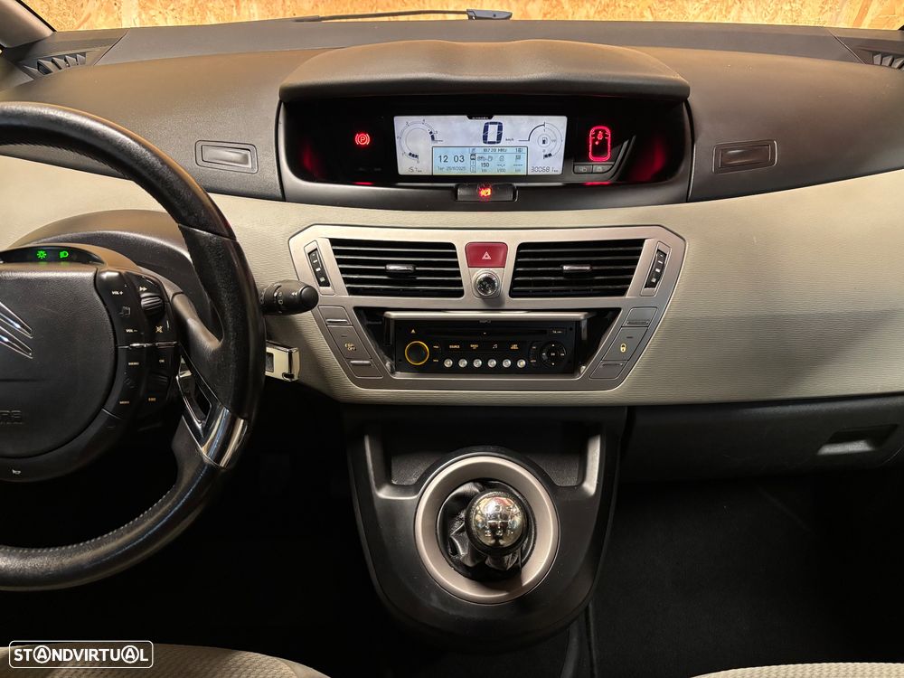 Citroën C4 Picasso 1.6 HDi Exclusive - 17