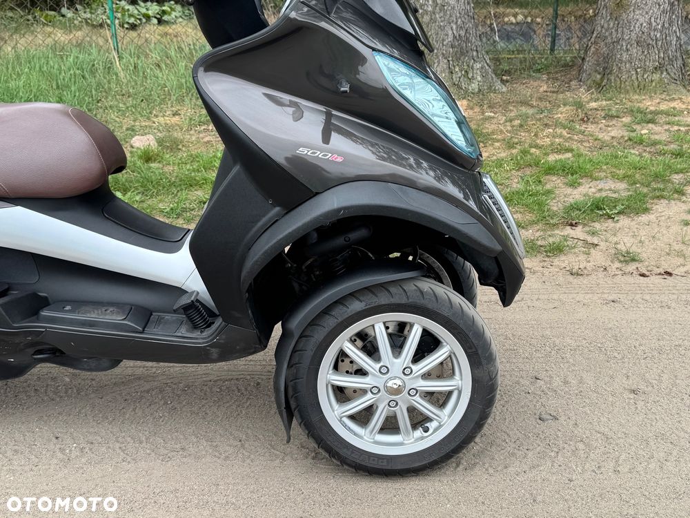 Piaggio MP-3 - 5