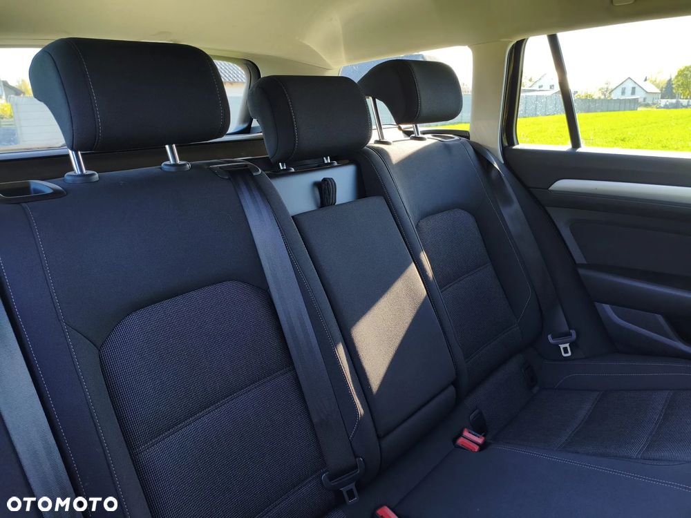 Volkswagen Passat 1.6 TDI (BlueMotion Technology) Comfortline - 26