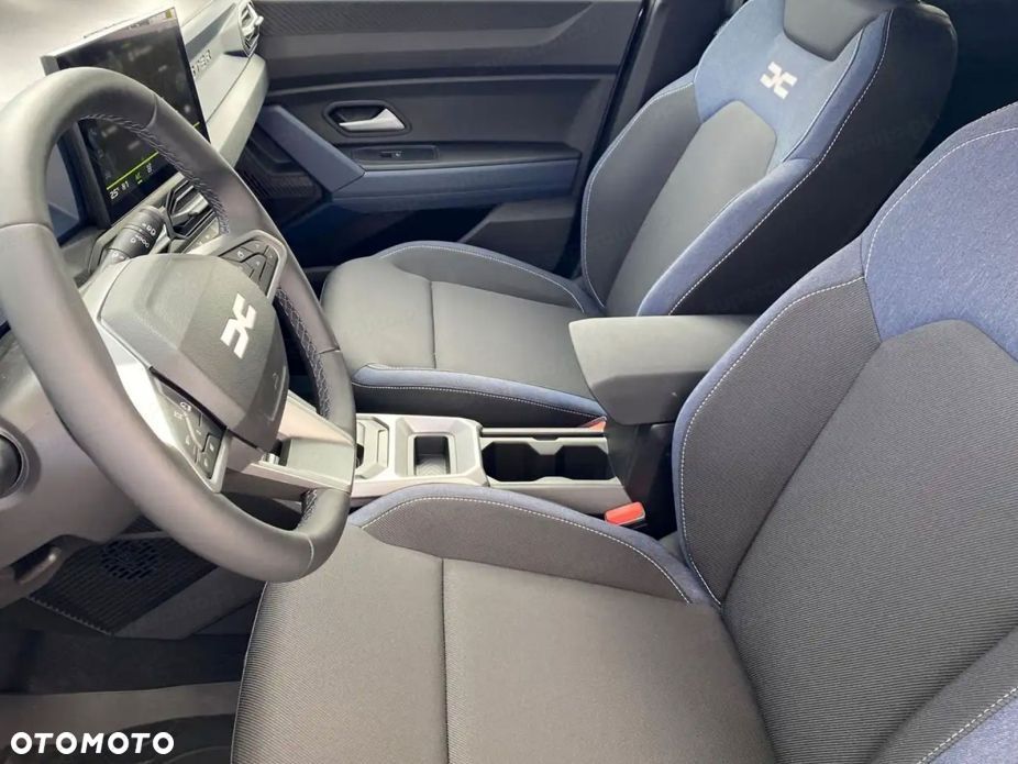 Dacia Duster 1.6 Full Hybrid 140 Journey+ MMT - 6
